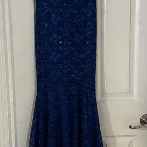 Chic Midnight Blue Lace Gown